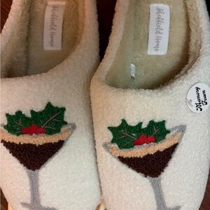 Womens Holiday Cream Slippers with Festive espresso martini Design-size xl